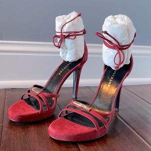 Red suede Longchamp pumps